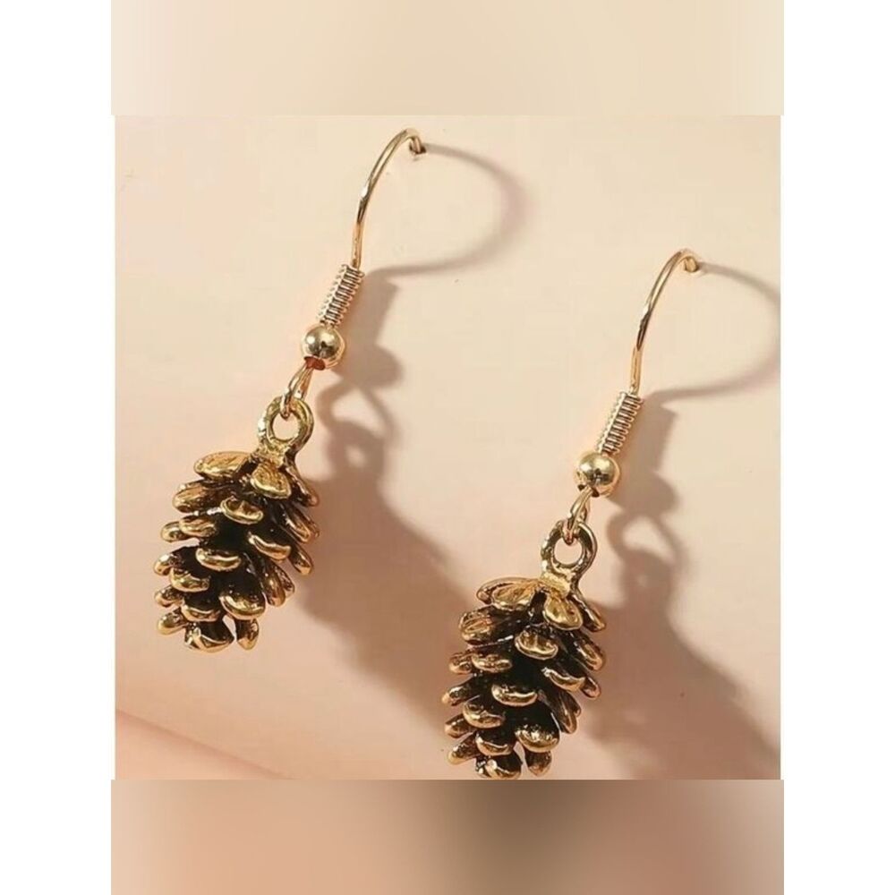 Elegant 14K Gold-Plated Pine Cone Pinecone Drop Dangle Earrings - Goldtone